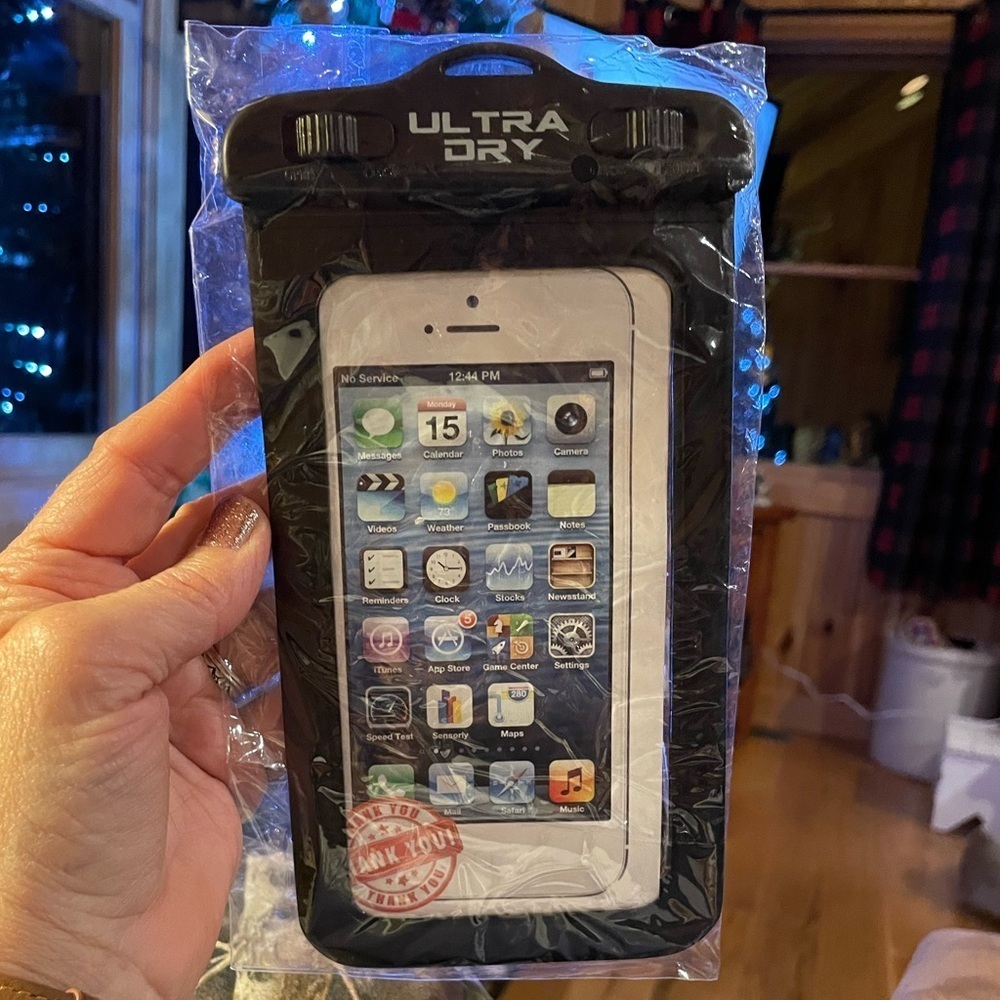 Ultra Dry Waterproof phone case nwot
